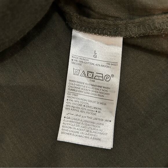 Old Navy Ancient Forest Green Popover Style V-Neck Blouse, Size Large - Picture 13 of 16